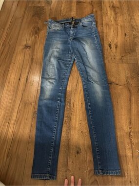 Joe's Jeans Skinny Women's Jeans in Dark Blue Wash